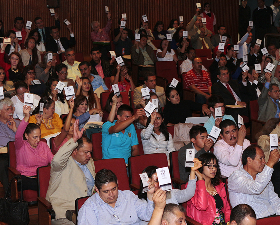 Rinden protesta los consejeros que integrarán el CUEMS para el periodo 2014-2015