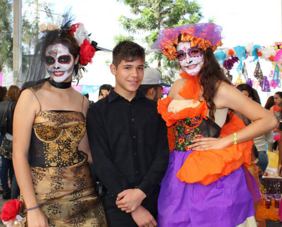 Con más de 120 actividades, escuelas del SEMS promueven la tradición del Día de Muertos